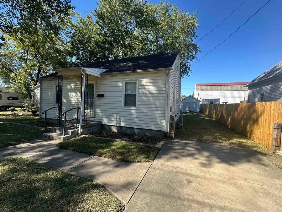 1823 W 3rd Street, Owensboro, KY 42301 - #2