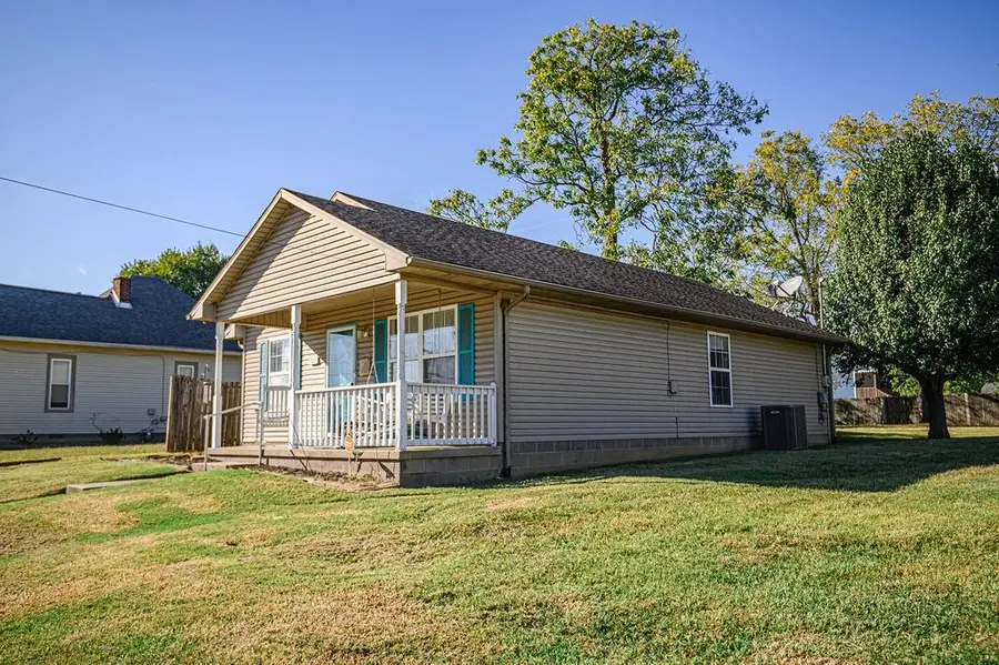 1013 W 1st Street, Owensboro, KY 42301 - #2