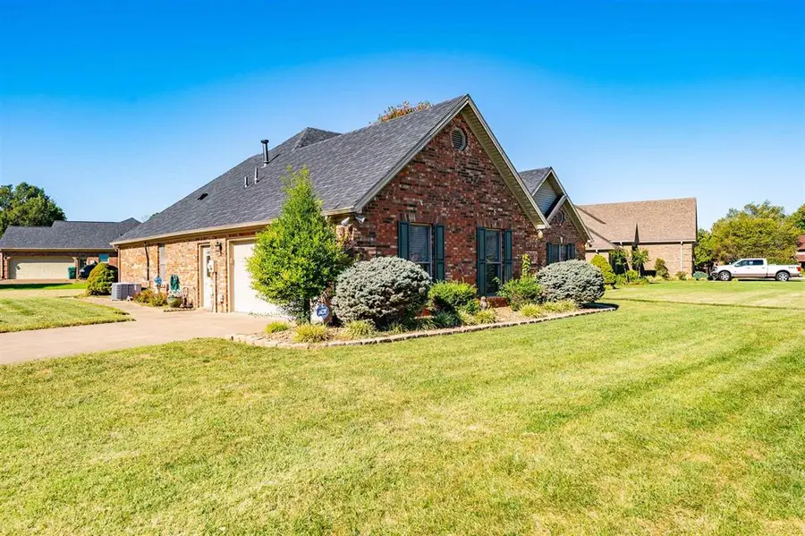 2678 Hillbrooke Pkwy, Owensboro, KY 42303 - #3
