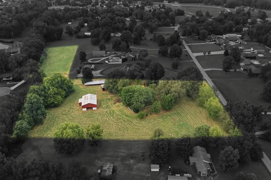 4990 Newbolt Rd, Owensboro, KY 42303 - #2