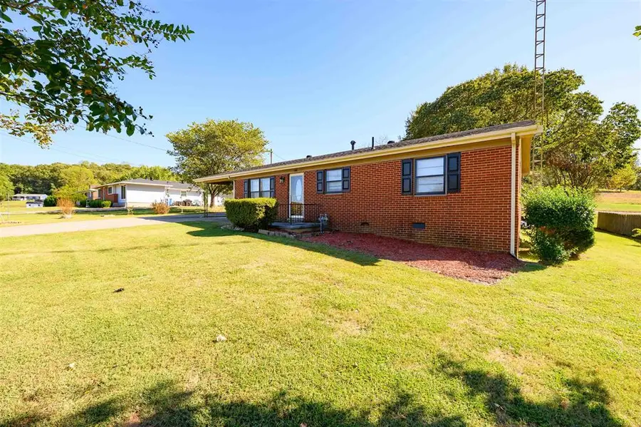 709 Hicks Avenue, Livermore, KY 42352 - #3