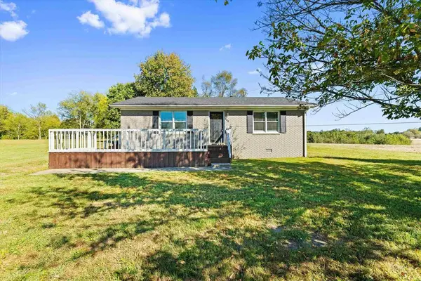 999 Oakwood Dr, Hartford, KY 42347