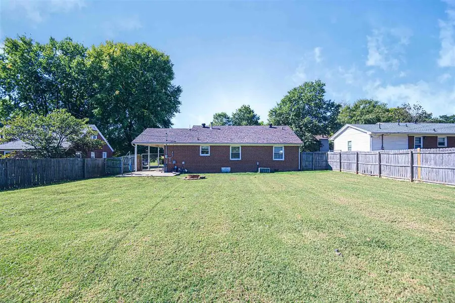 725 Christopher Greenup Dr., Owensboro, KY 42303-0632 - #2