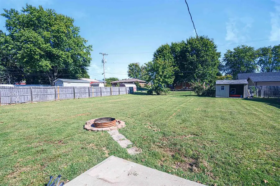 725 Christopher Greenup Dr., Owensboro, KY 42303-0632 - #3