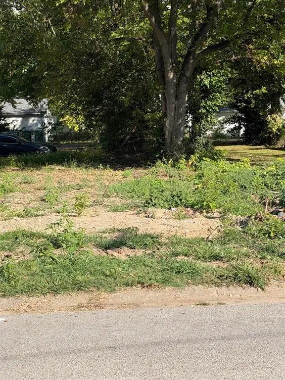 1807 Hall St, Owensboro, KY 42303
