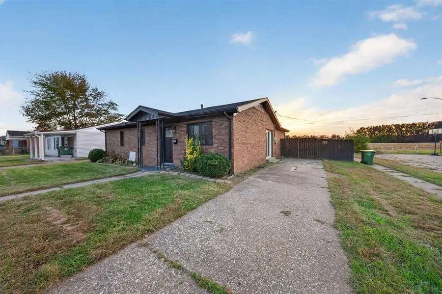 706 Danberry St, Owensboro, KY 42301 - #2