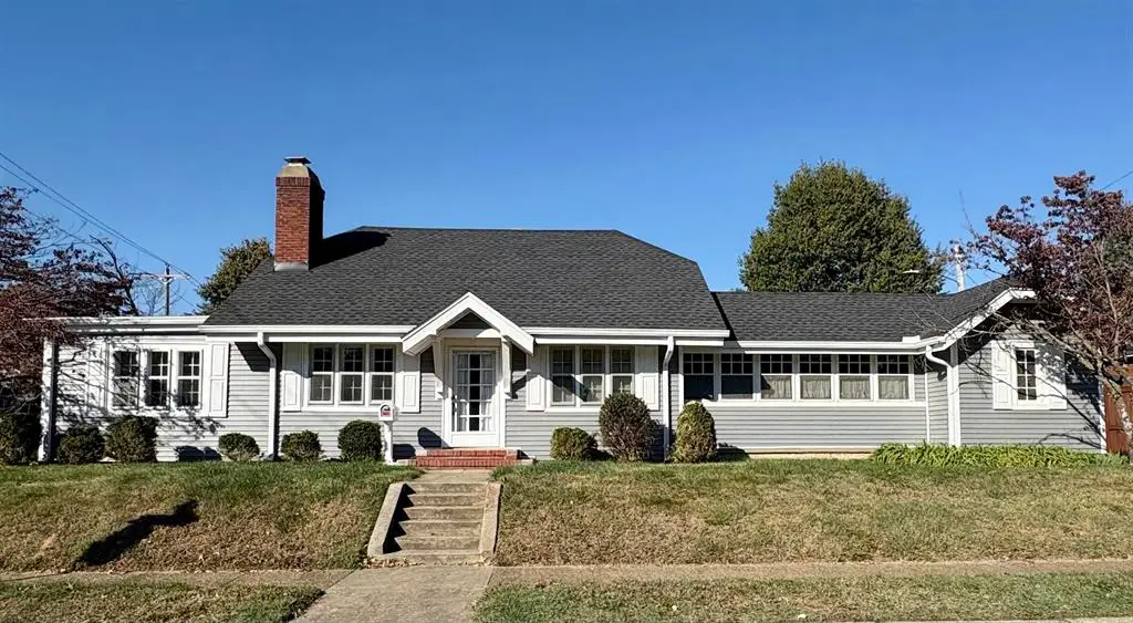 621 W 15th St, Owensboro, KY 42301 - #1