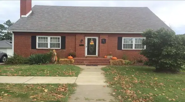 519 E Main St, Morganfield, KY 42437