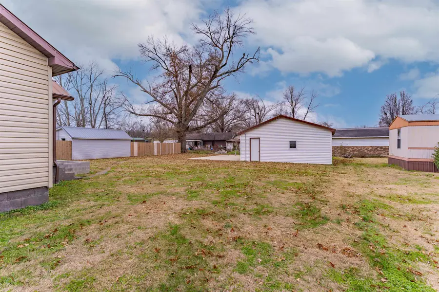 911 4th Street, Uniontown, KY 42461 - Image #2