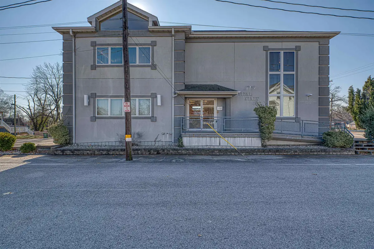 1228 N Elm Street, Henderson, KY 42420 - Image #1