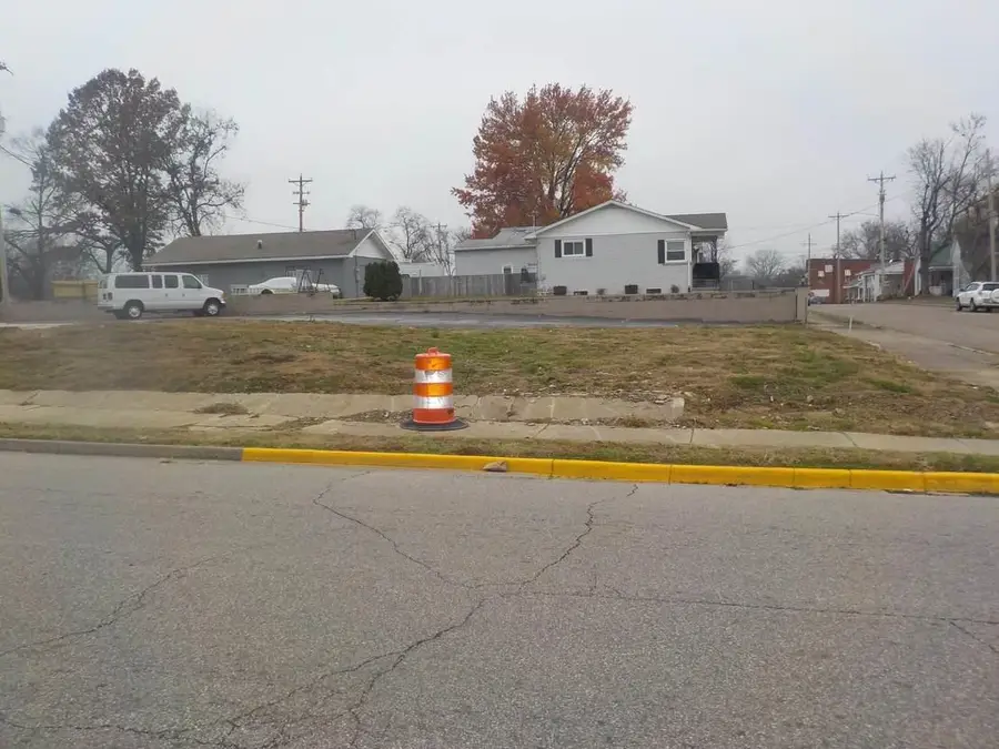 1322 Helm St, Henderson, KY 42420 - Image #2