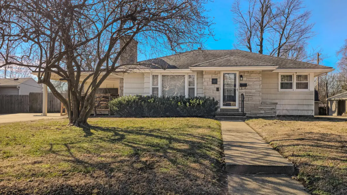 618 Blue Grass Drive, Henderson, KY 42420 - #1