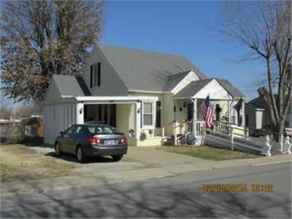 225 E Elm Street, Clay, KY 42404