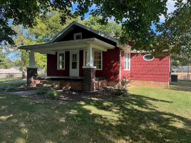 2510 Sunset Ln., Henderson, KY 42420 - #2