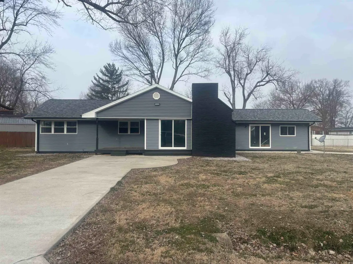 453 Lake Dr, Henderson, KY 42420 - #1