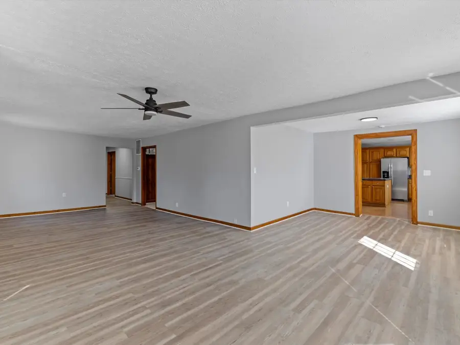 36 Pellville Rd, Hawesville, KY 42348 - #3