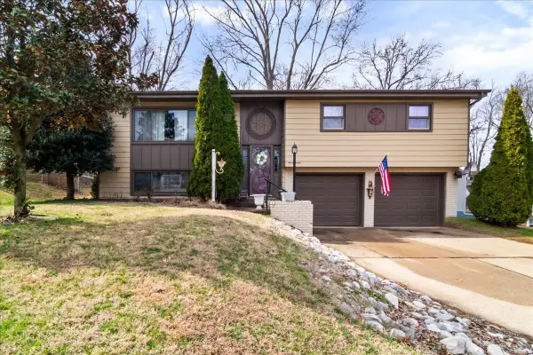 1004 Village Court, Henderson, IN 42420