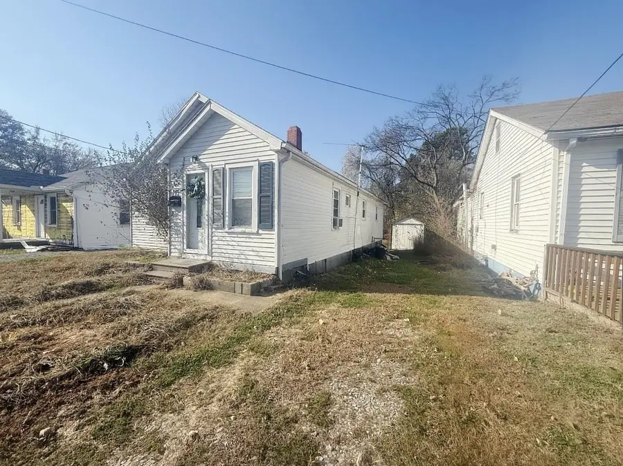 811 Pond St, Henderson, KY 42420 - #2