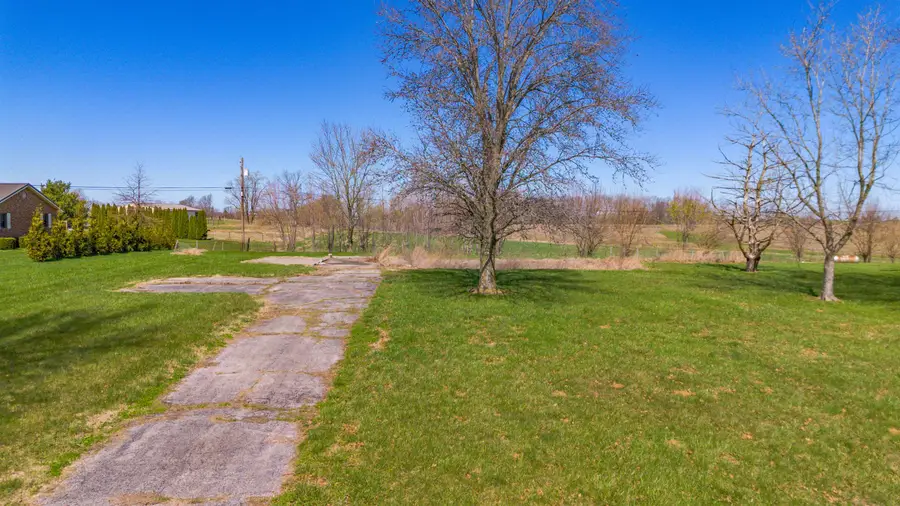 6585 US Hwy 60, Waverly, KY 42462 - #2