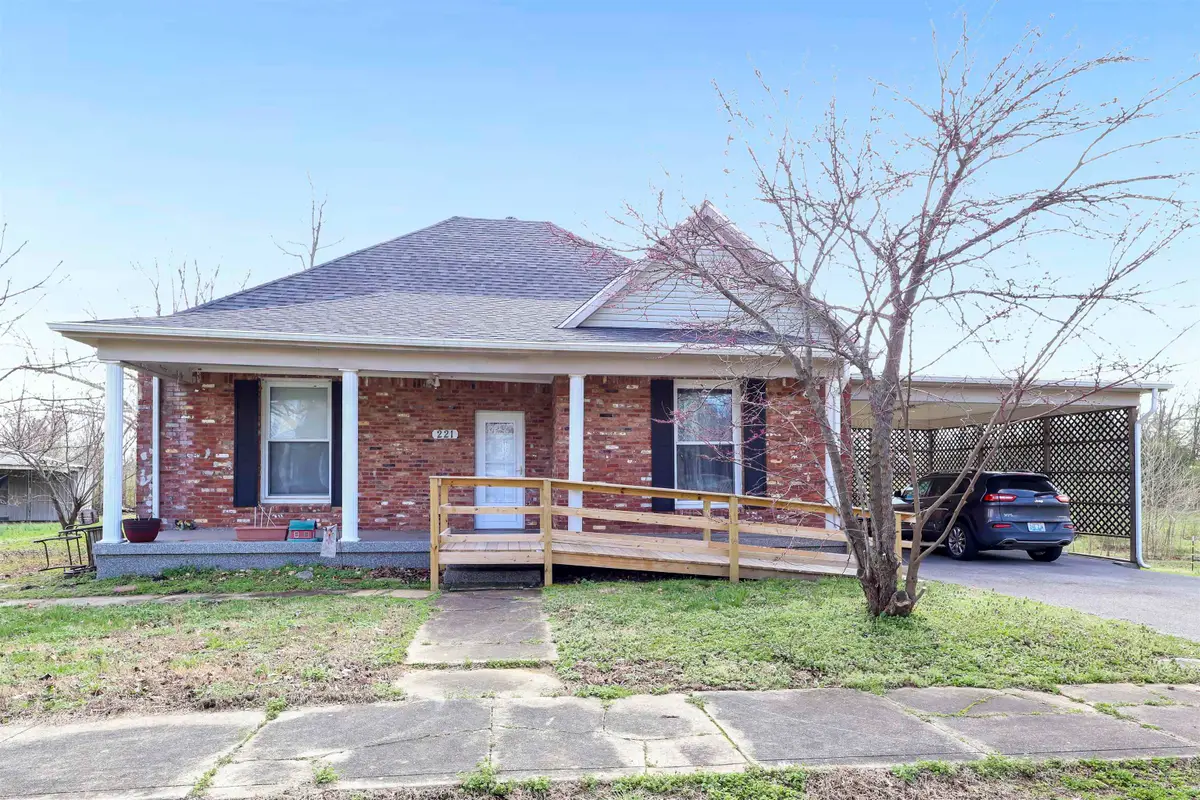 221 Hall st., Clay, KY 42404 - #1