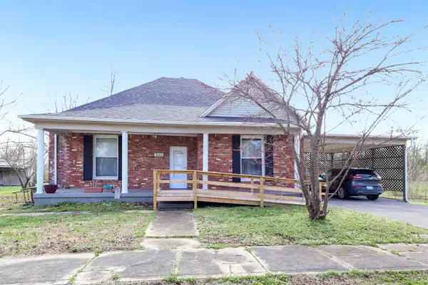 221 Hall st., Clay, KY 42404