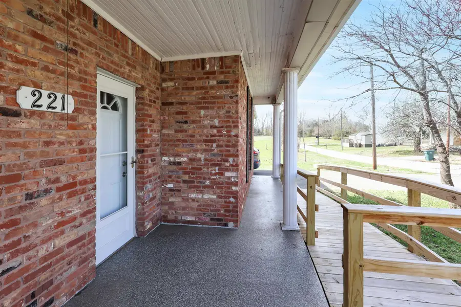 221 Hall st., Clay, KY 42404 - #2
