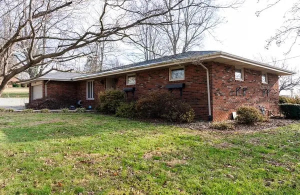 8218 State Route 351 E, Henderson, KY 42420