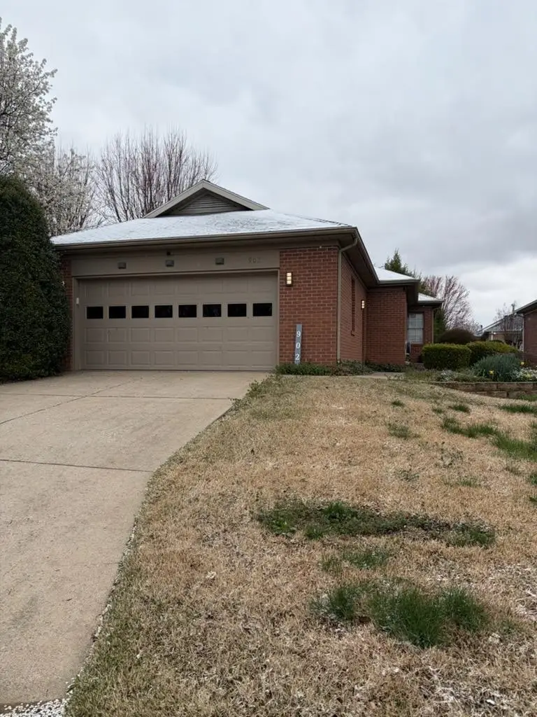 902 Cove Ct, Henderson, KY 42420 - #2