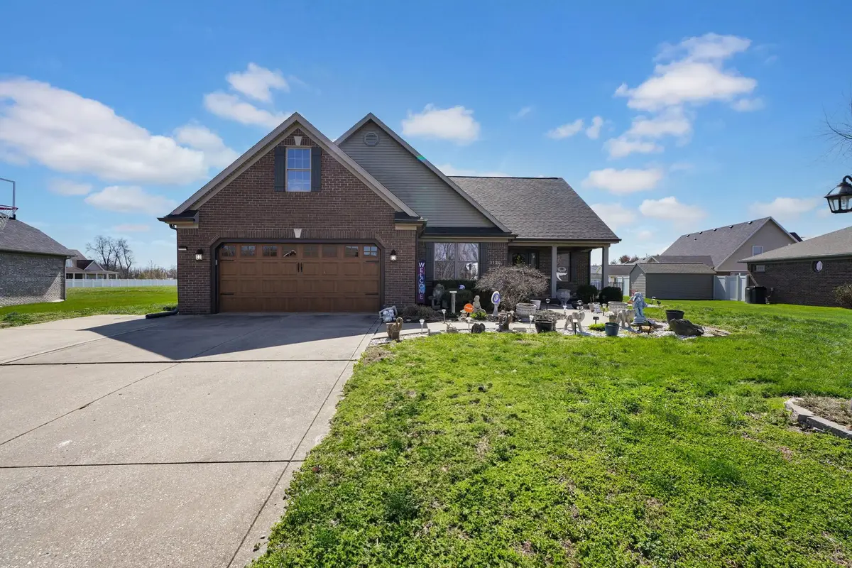 3126 Braxton Park Dr, Henderson, KY 42420 - #1