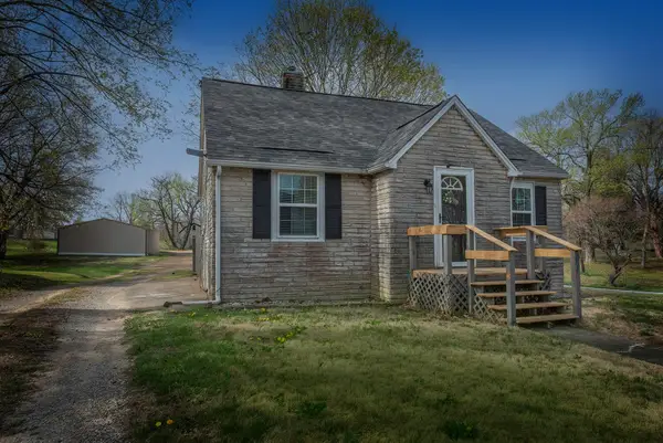 91 W State Route 132, Dixon, KY 42409