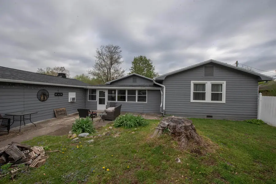 401 Eastview Drive, Madisonville, KY 42431-0000 - #2