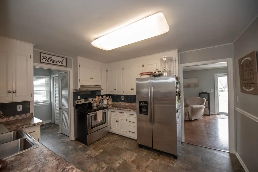 401 Eastview Drive, Madisonville, KY 42431-0000 - #3