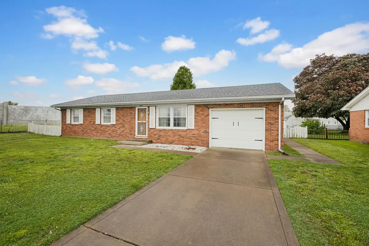 102 Hubbard Ln, Henderson, KY 42420 - #1