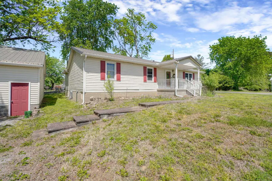 161 S Breckenridge Rd, Waverly, KY 42461 - #3