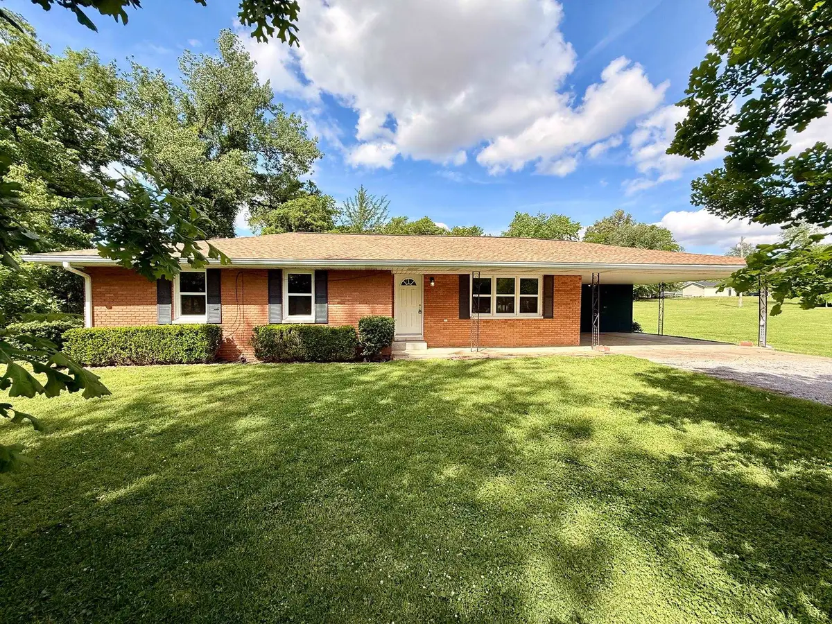 6247 HWY 136 W, Waverly, KY 42462 - #1
