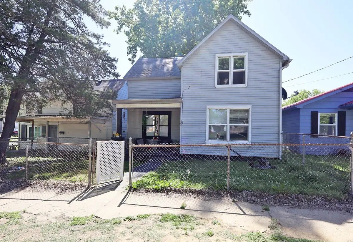 702 Letcher, Henderson, KY 42420 - #1