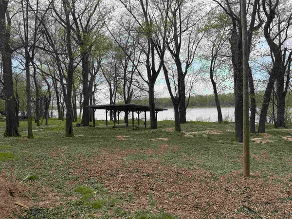 000 Trumbo Rd., Morganfield, KY 42437