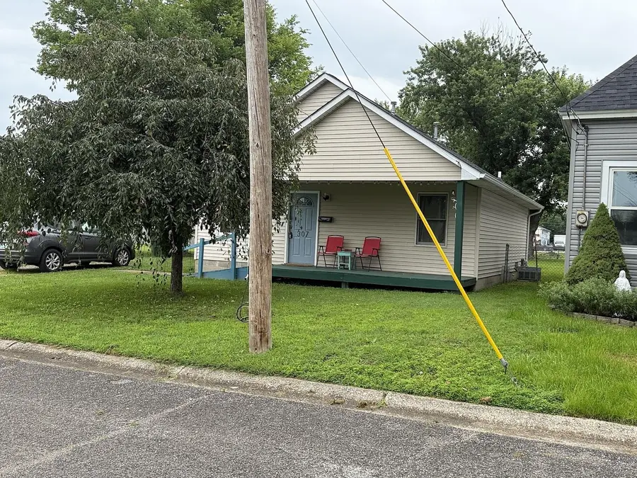 307 Lucas Ave, Owensboro, KY 42301 - #2