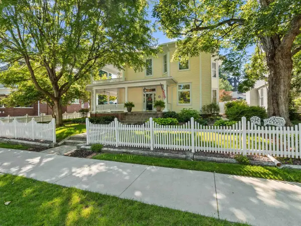 220 S Main St., Henderson, KY 42420