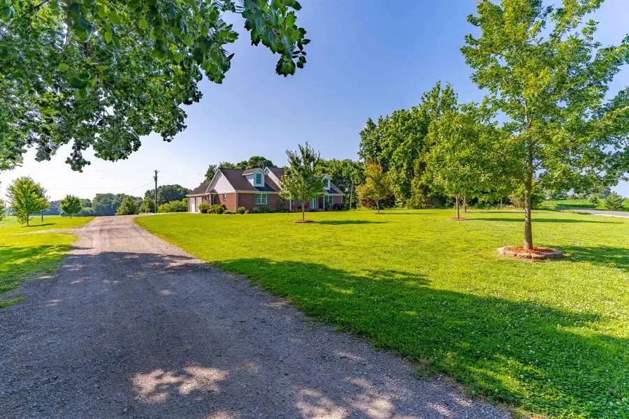 18601 Middle Delaware Rd, Henderson, KY 42420 - #3