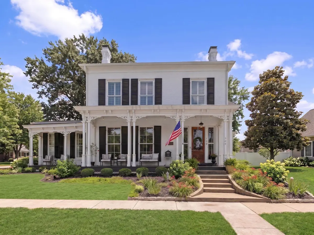 304 S Main St, Henderson, KY 42420 - #1