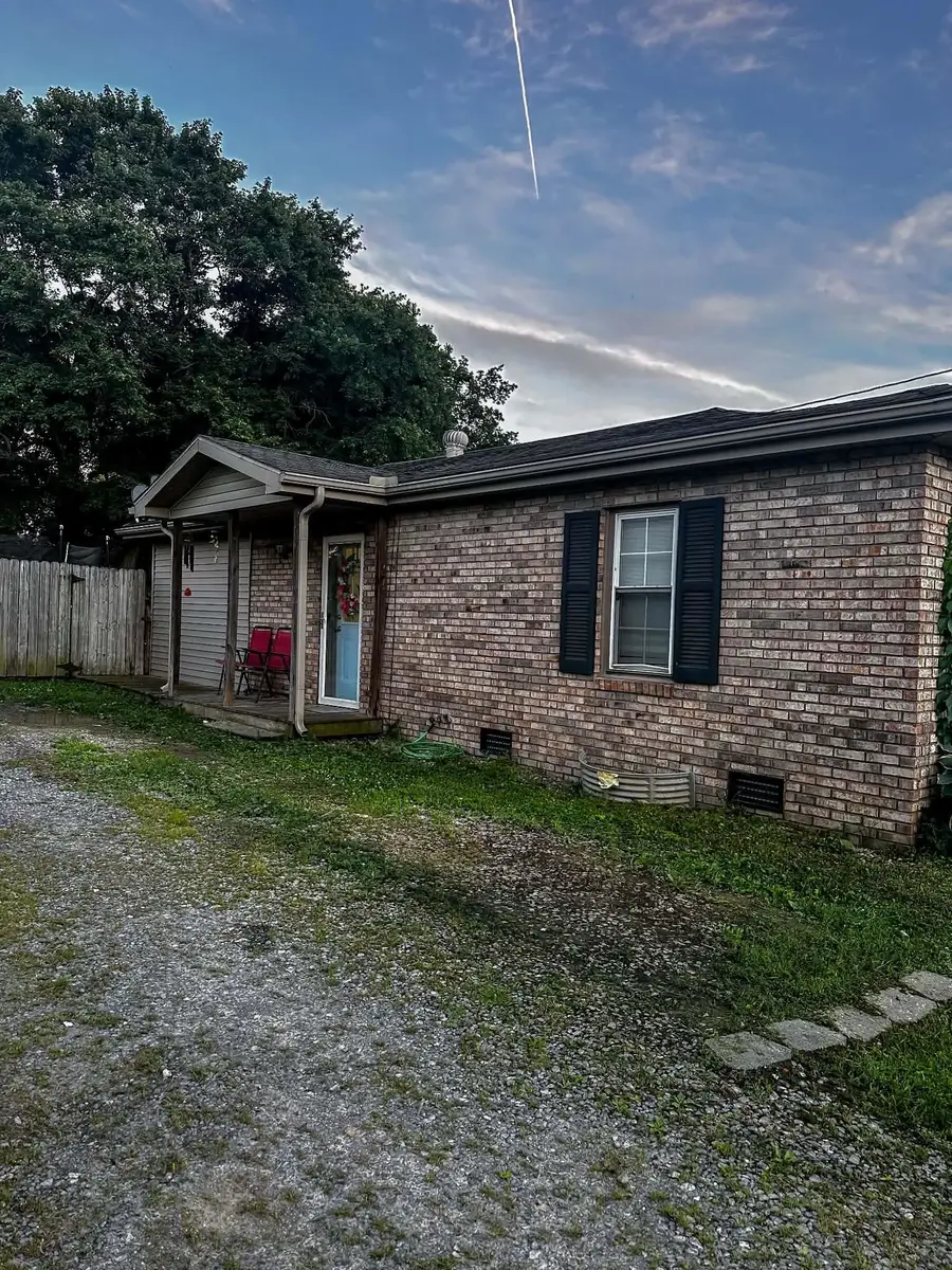 7973 First St, Henderson, KY 42420 - #2