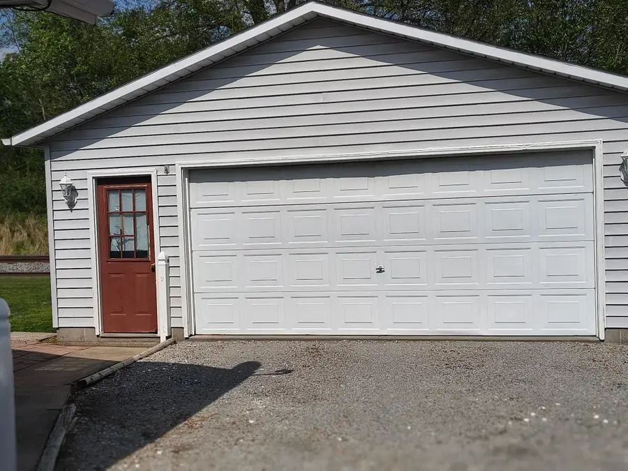 1200 Academy, Eldorado, IL 62930 - #2