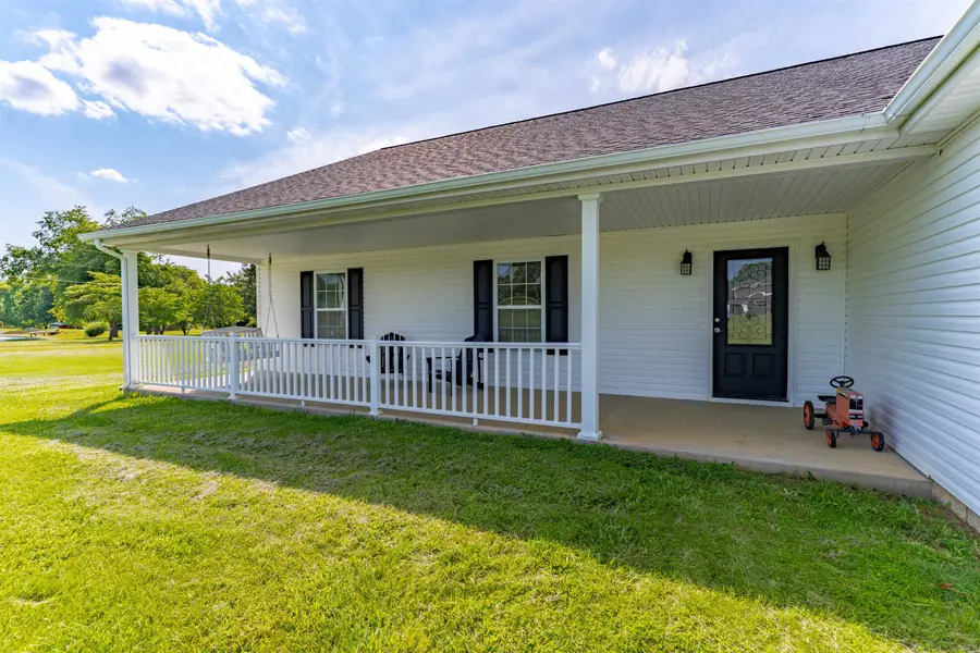 4853 N Pleasant Valley Rd., Robards, KY 42452 - #3