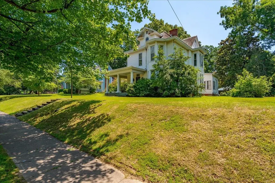 425 S Morgan Street, Morganfield, KY 42437 - #2