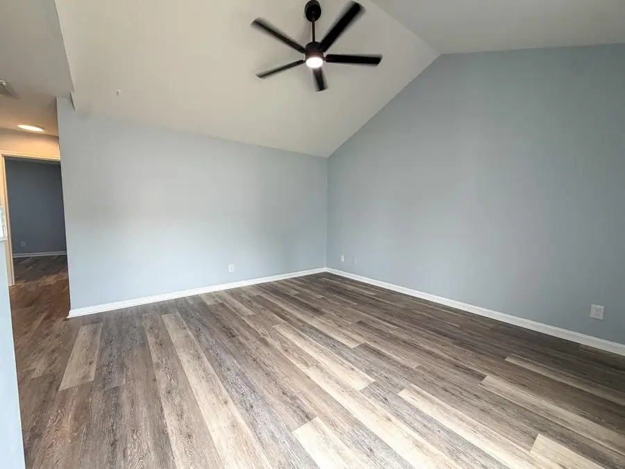 860 Lakeview Dr. B, Henderson, KY 42420 - #2