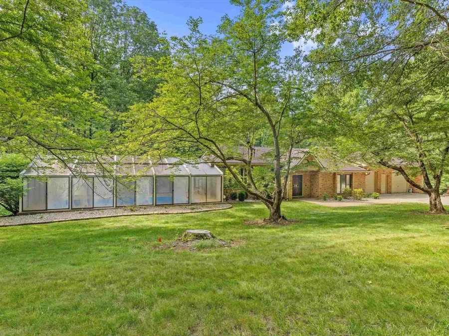 5400 Timberlane Dr., Henderson, KY 42420 - #2