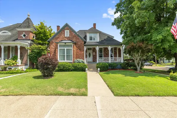700 N Main St., Henderson, KY 42420