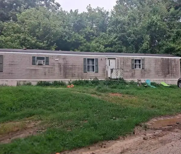 654 Lovers Lane, Henderson, KY 42420