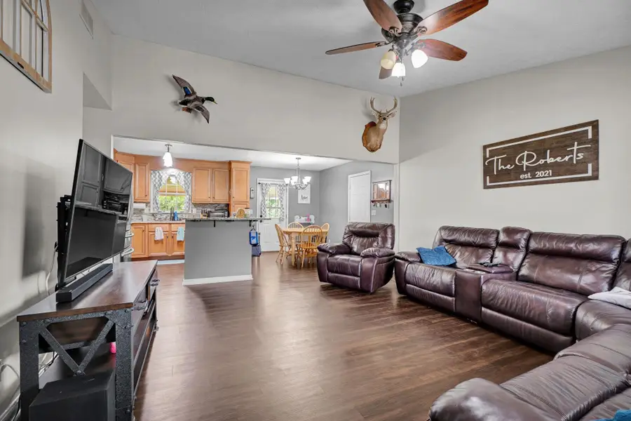 2530 Red bird Ln, Henderson, KY 42420 - #2